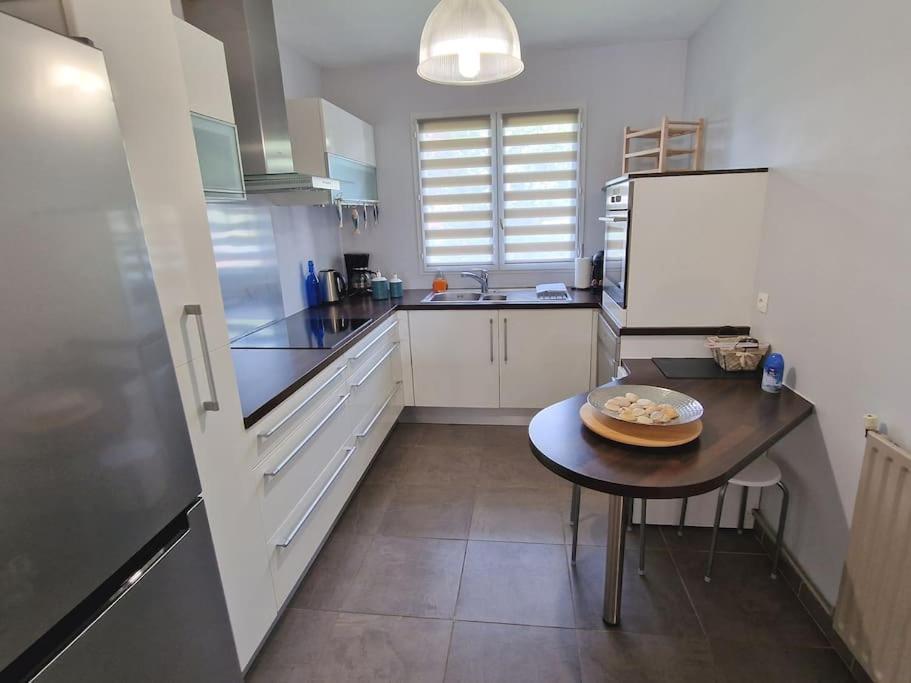 Les Glazons *T4* Olivet + Parking Apartment Екстериор снимка